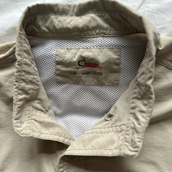 World Wide Sportsman long sleeved button up vented fishing shirt in size LARGE - Picture 4 of 4